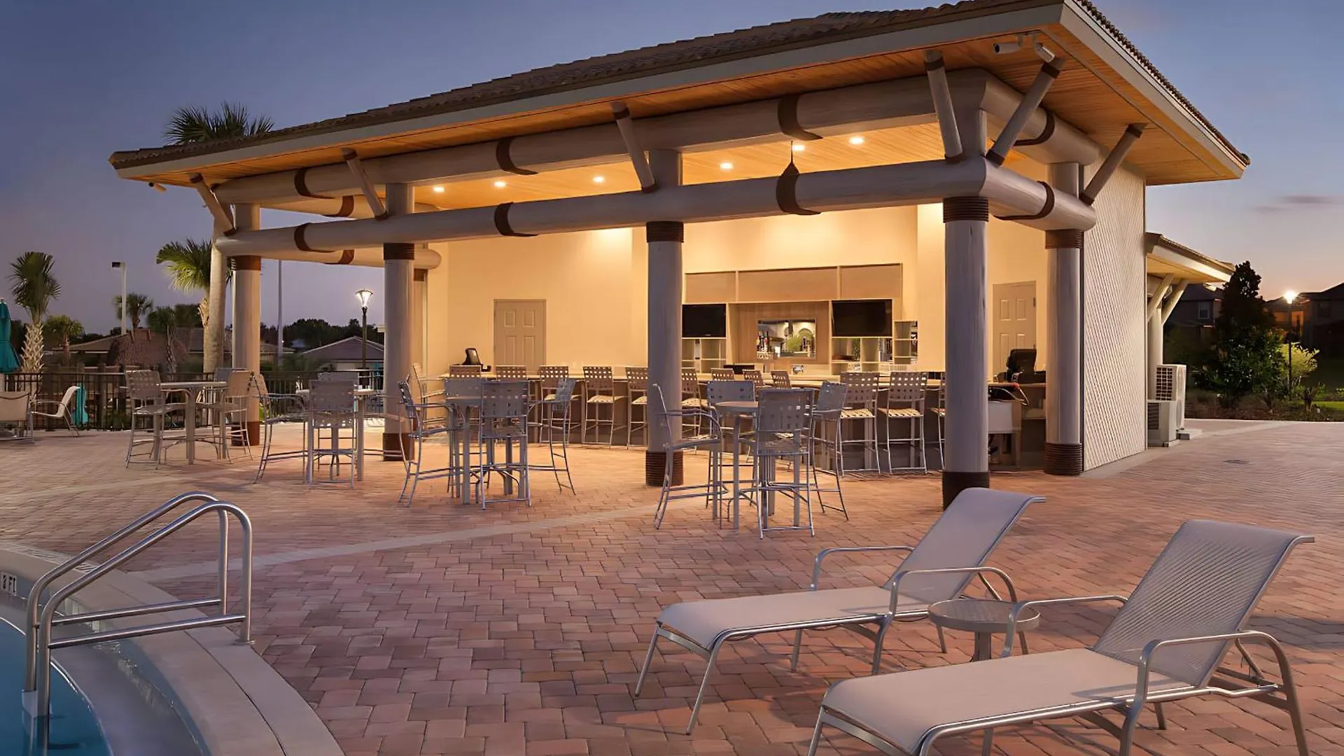 Stunning 8Br Home With Bbq Pool And Theater Davenport 0*,